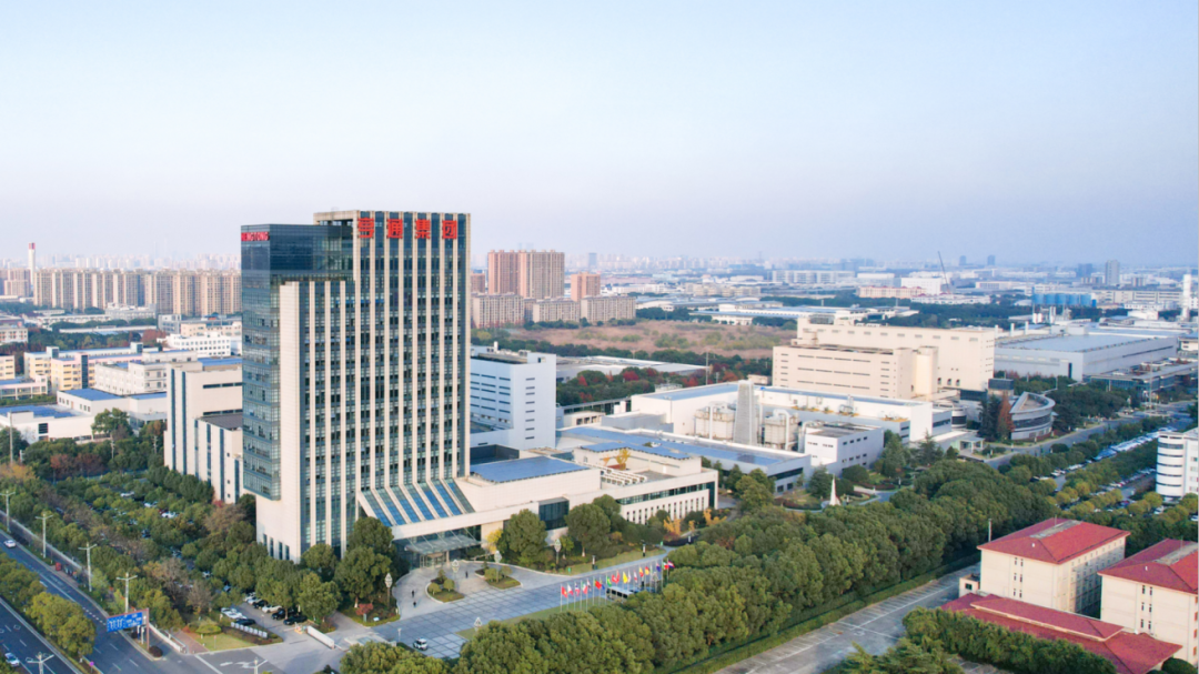 崔巍在人民大會(huì)堂接受“全國勞動(dòng)模范”榮譽(yù)表彰！(圖2)